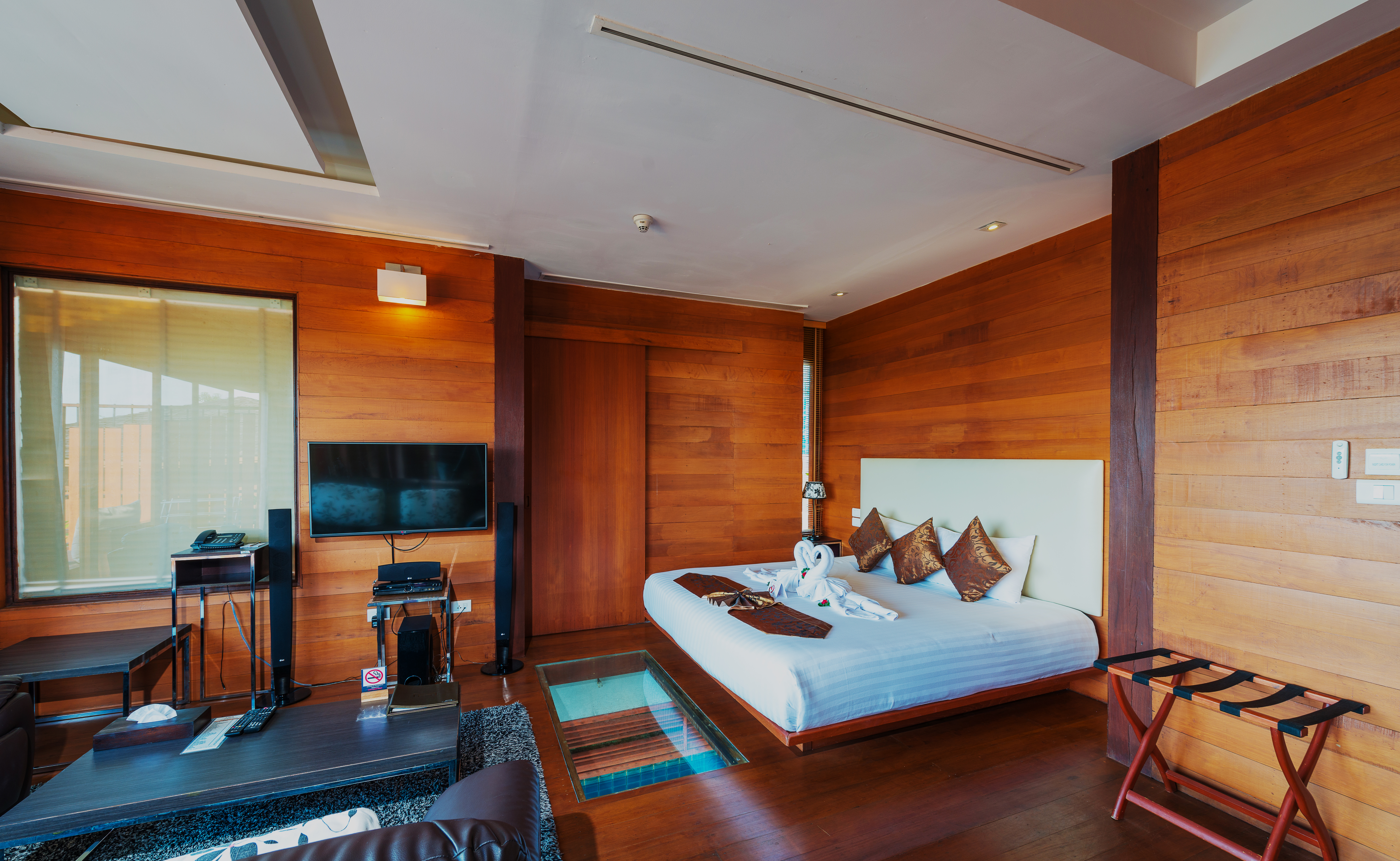KC RESORT AND OVER WATER VILLAS 12/41