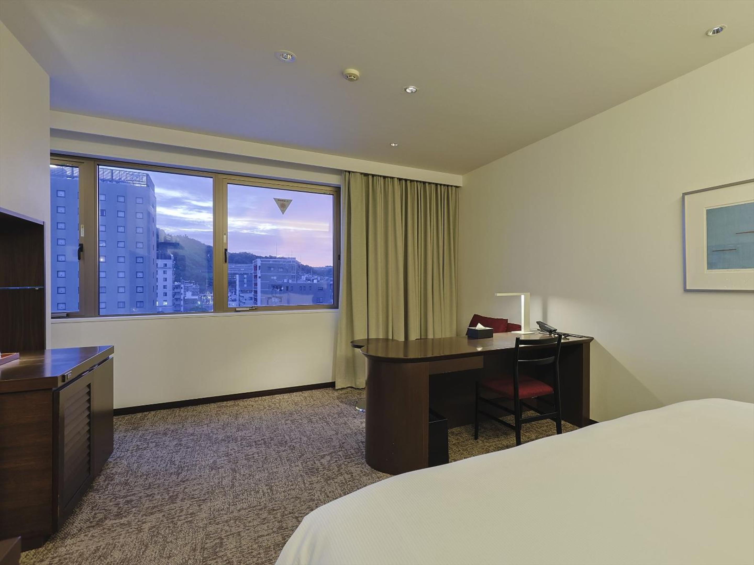Deluxe, Double Bed, North Wing، JR KYUSHU HOTEL KAGOSHIMA 6/10