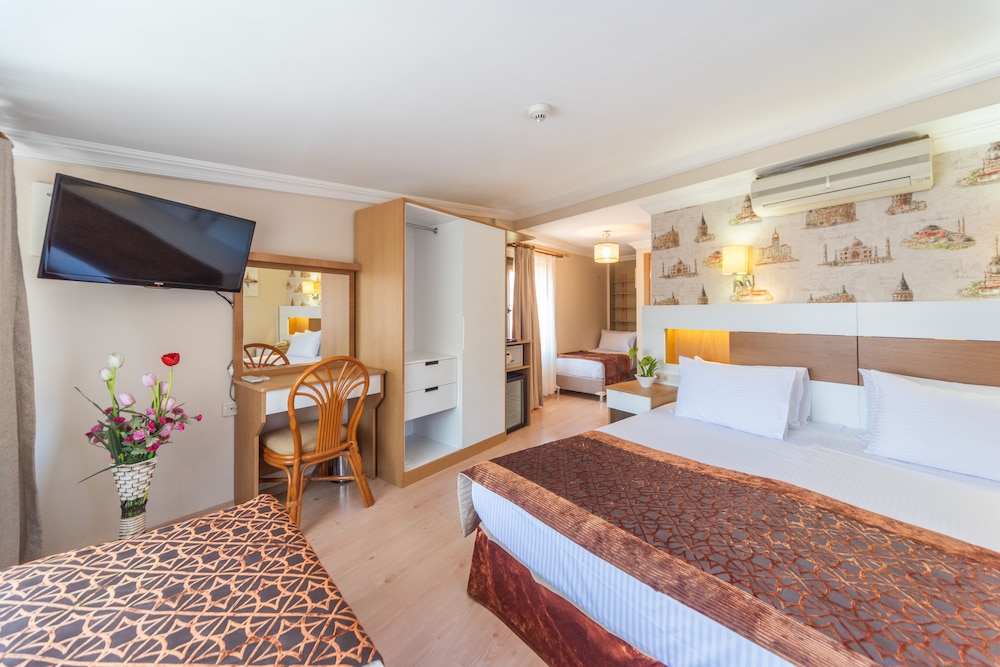 TAYA HATUN HOTEL 16/62
