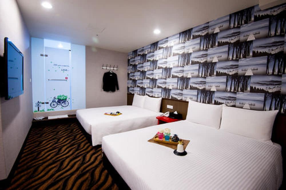 Hotel 6 - ZhongHua 21/40