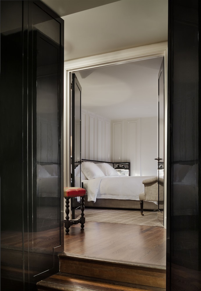 Signature, Cupola, Suite, King Bed، Rosewood London 5/5