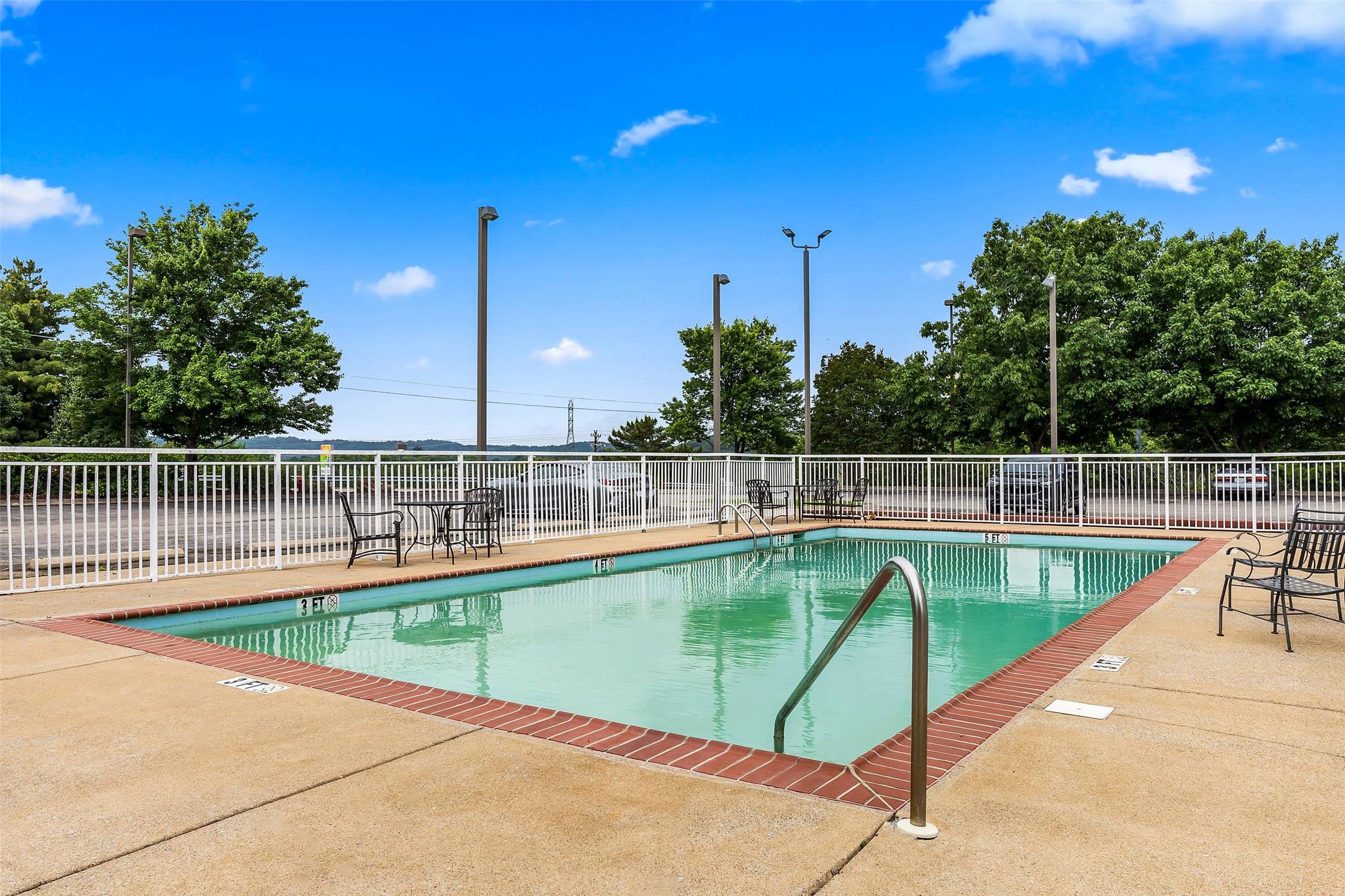 Quality Inn & Suites Nashville - Bellevue 5/14