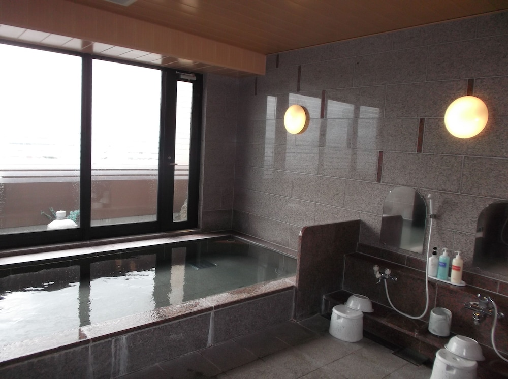 Hotel Route-Inn Hirosaki Ekimae 36/45