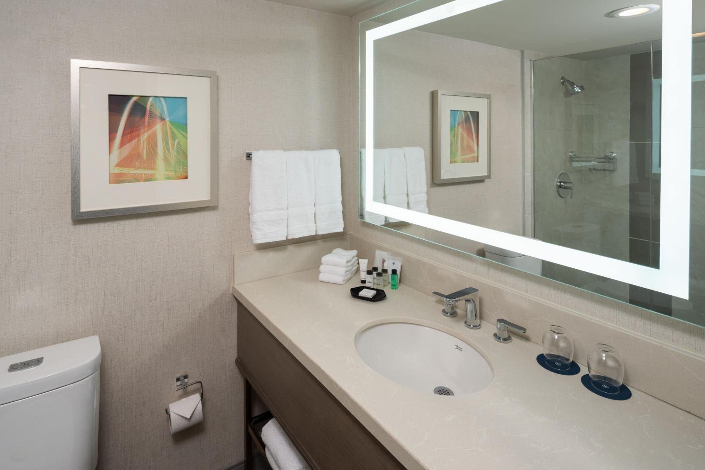 Junior Suite, King Bed, Club Floor
