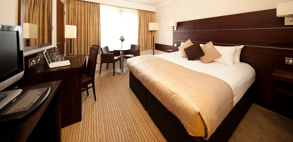 Mercure Bradford Bankfield Hotel 12/50