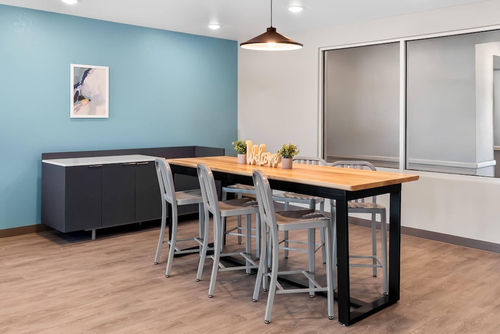 WoodSpring Suites Greenville Airport 31/42