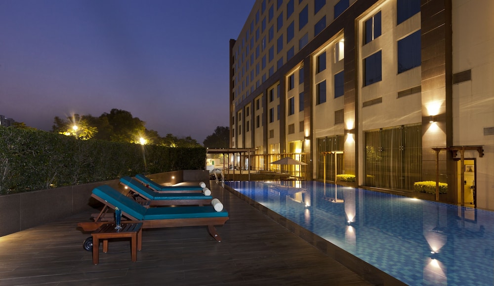 Lemon Tree Hotel Sohna Road 42/50