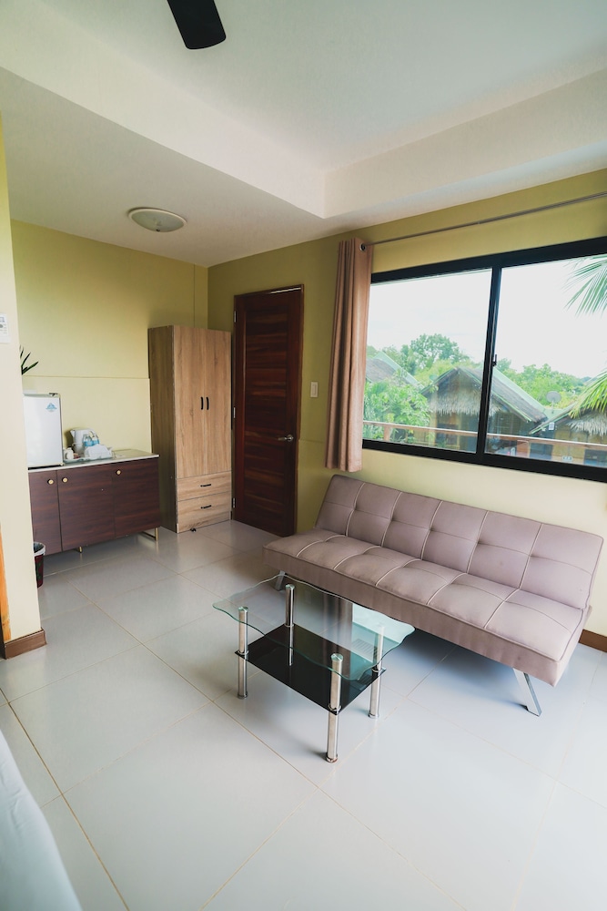 Villa De Gloria 44/65