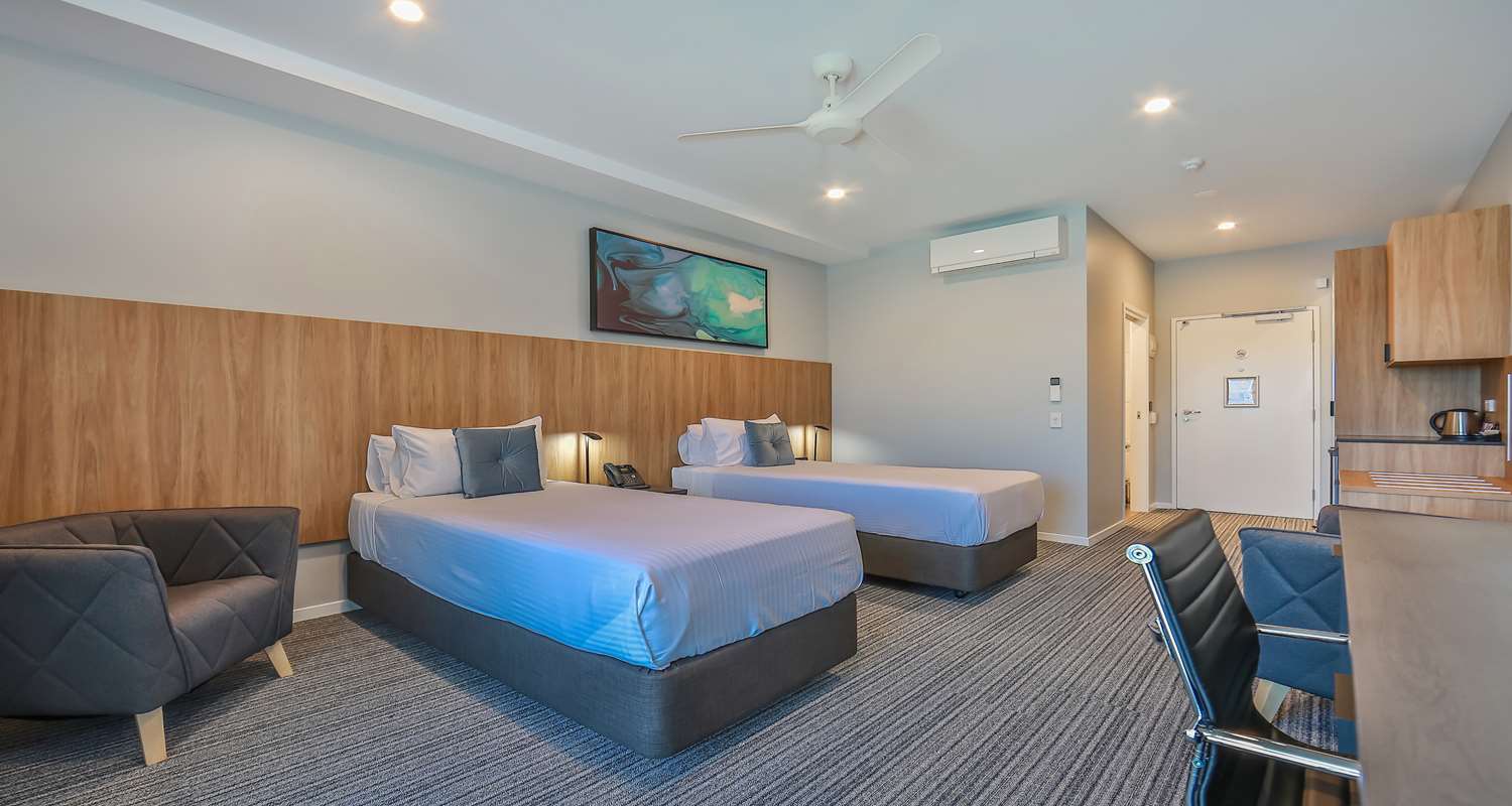 Best Western Plus North Lakes Hotel 20/50