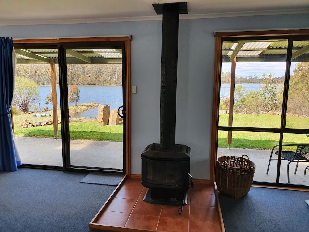 LAKE YALLEENA 13/33