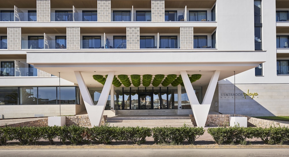 Hotel Spa S Entrador Playa 2/74