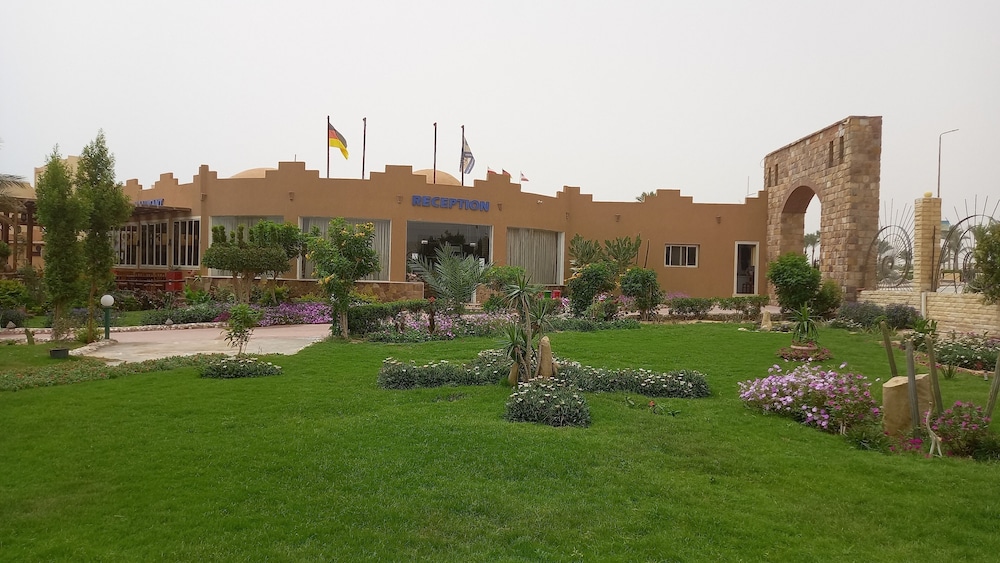 Silver Beach Redsea Resort - Adults Only 41/50