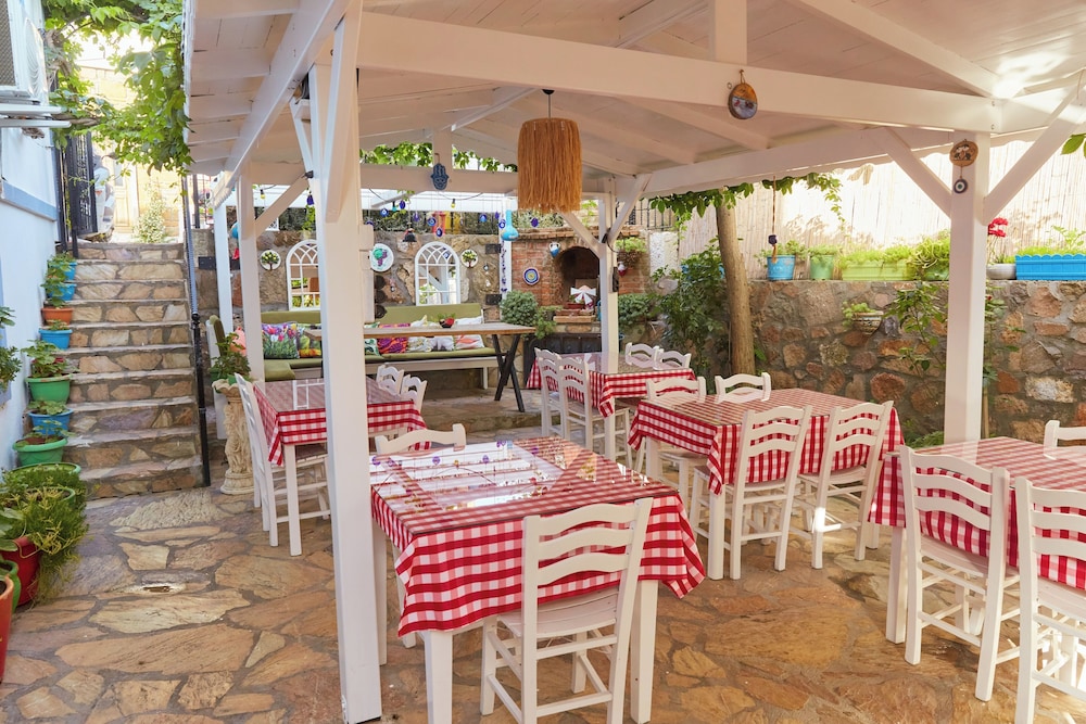 Ebruli Hotel 25/33