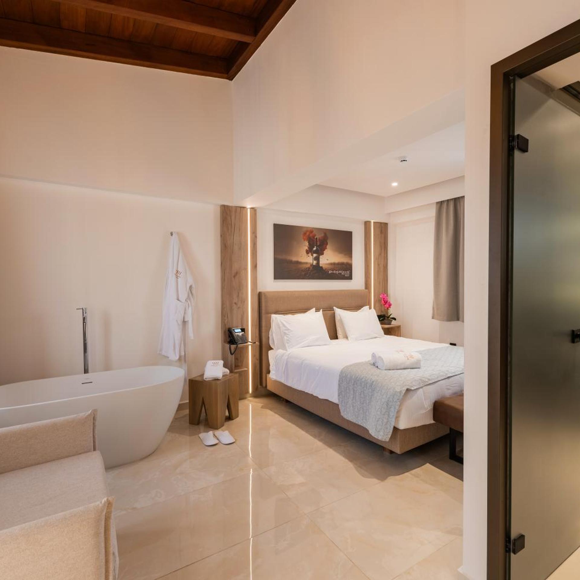 EXECUTIVE, SUITE