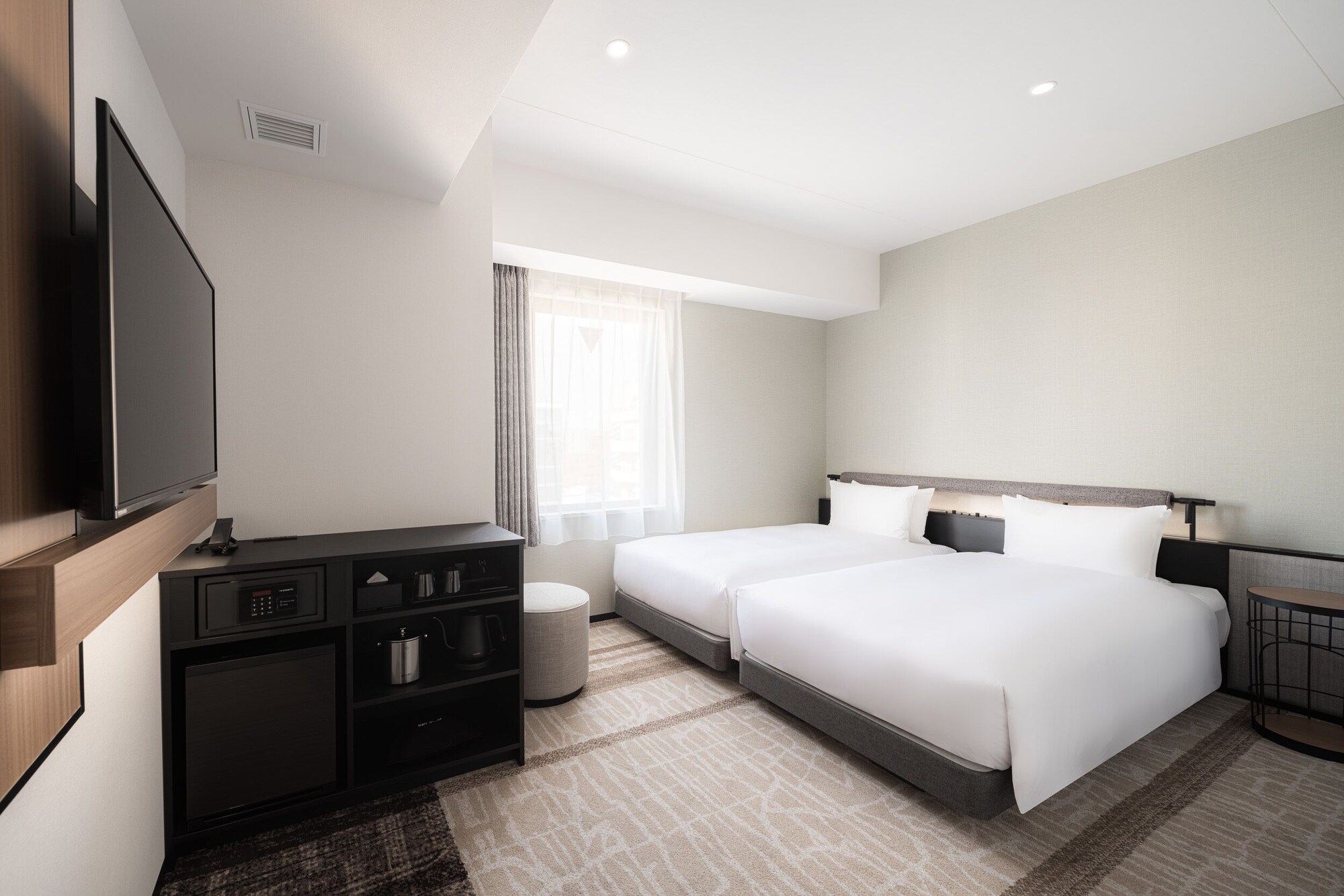 UNIVERSAL, TWIN BEDS