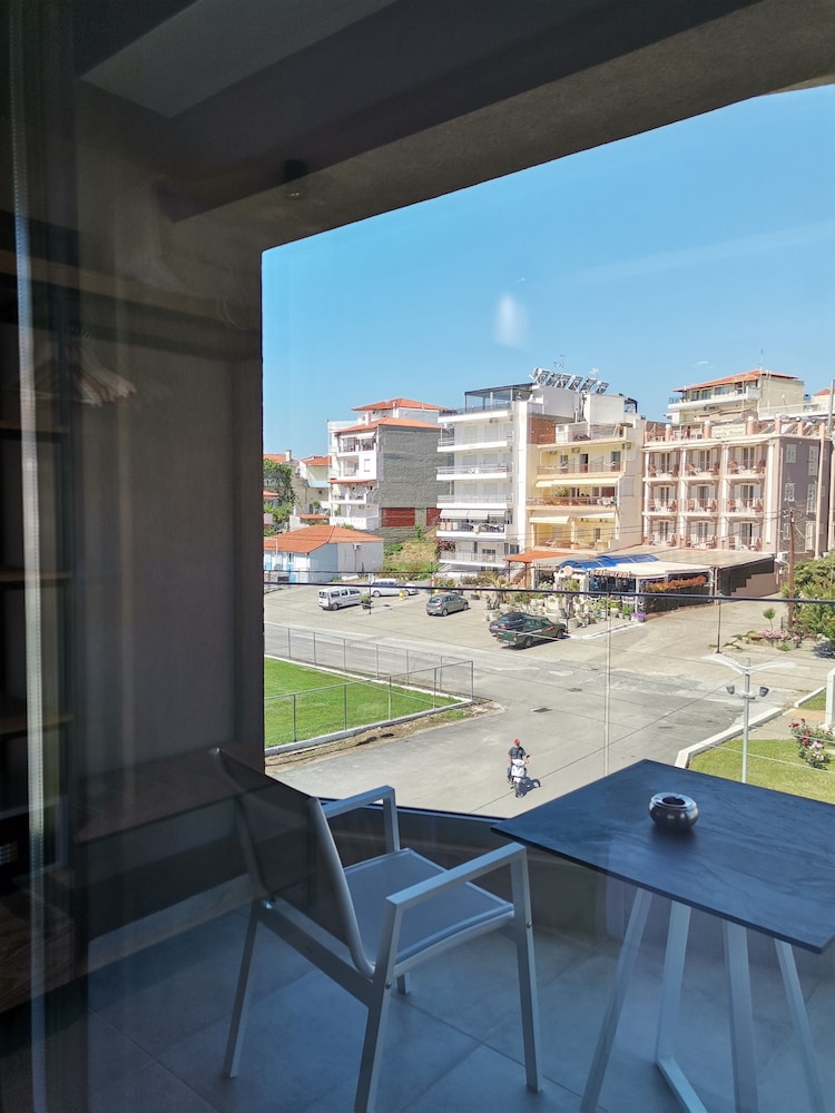 Thetis Boutique Luxury Apartments 44/50