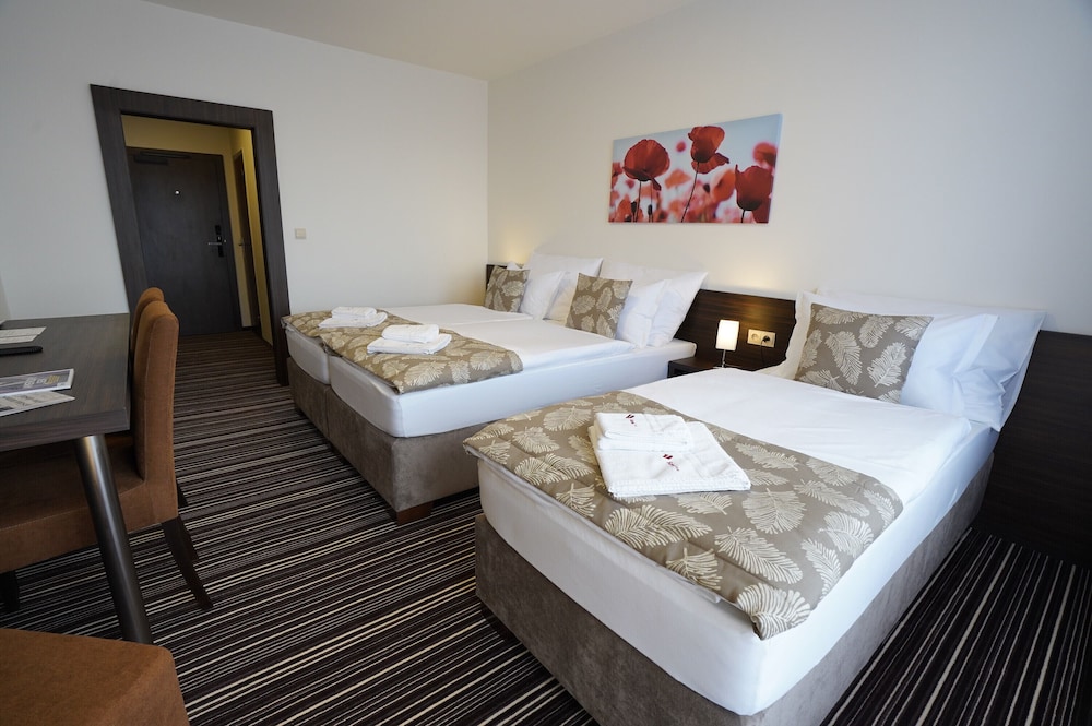 Hotel Satel 15/50