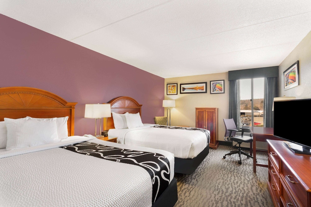 Room, 2 Queen Beds