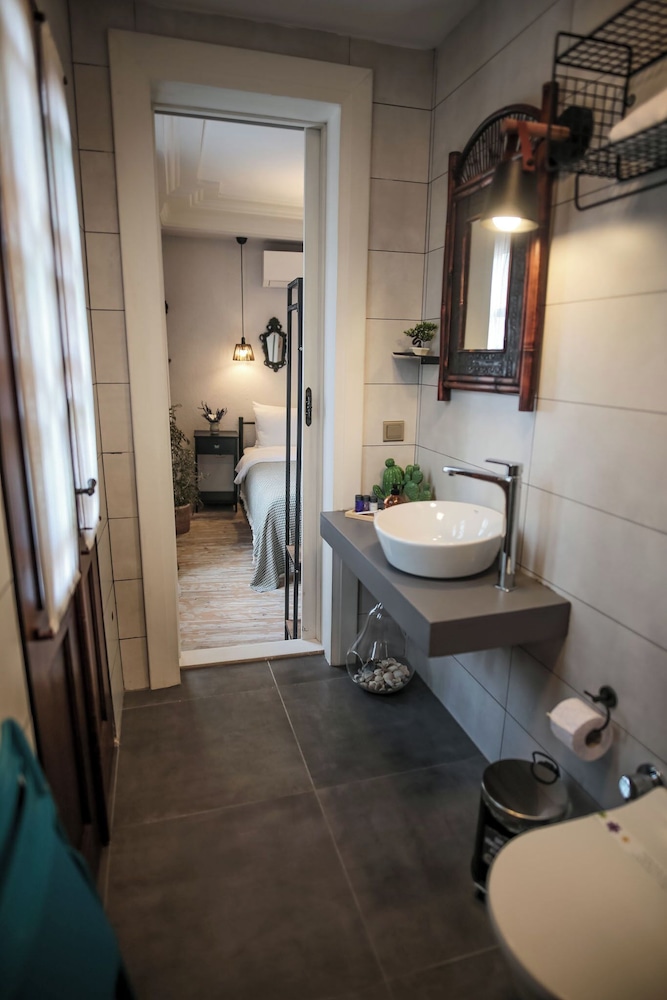 Ayvalik Palacitta Guesthouse 22/22