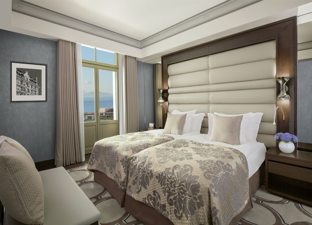 SAVOY, EXECUTIVE, LAKE VIEW
