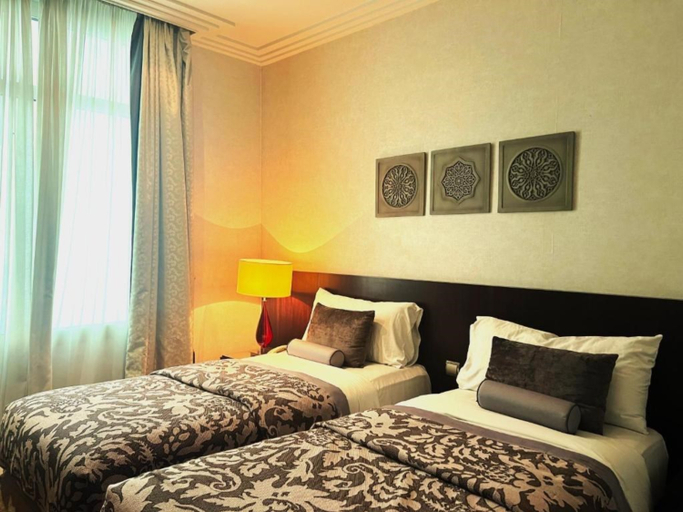 2 Bedrooms, Royal, Suite, Living Area, Tower Two