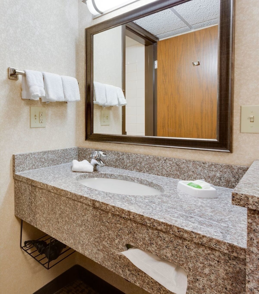 Wingate by Wyndham St. Louis/Fenton Route 66 14/16