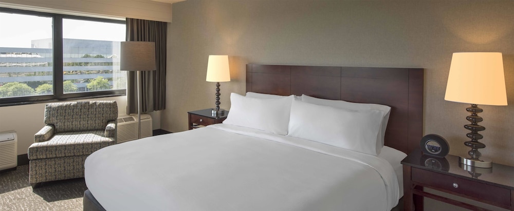 Doubletree By Hilton Chicago Schaumburg 10/45