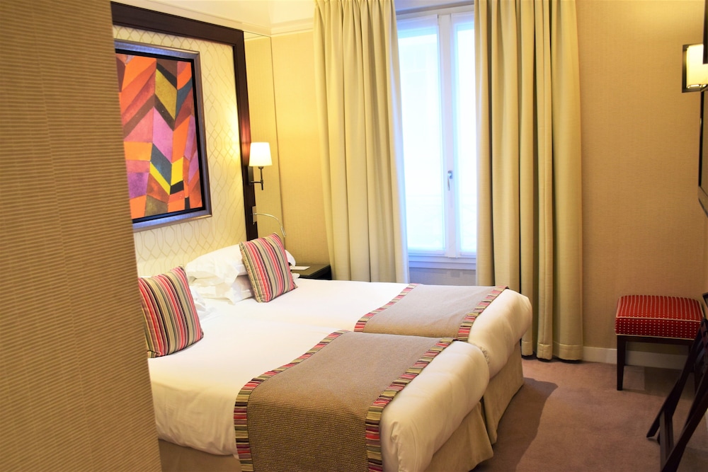 Hotel Folkestone Opera 10/33
