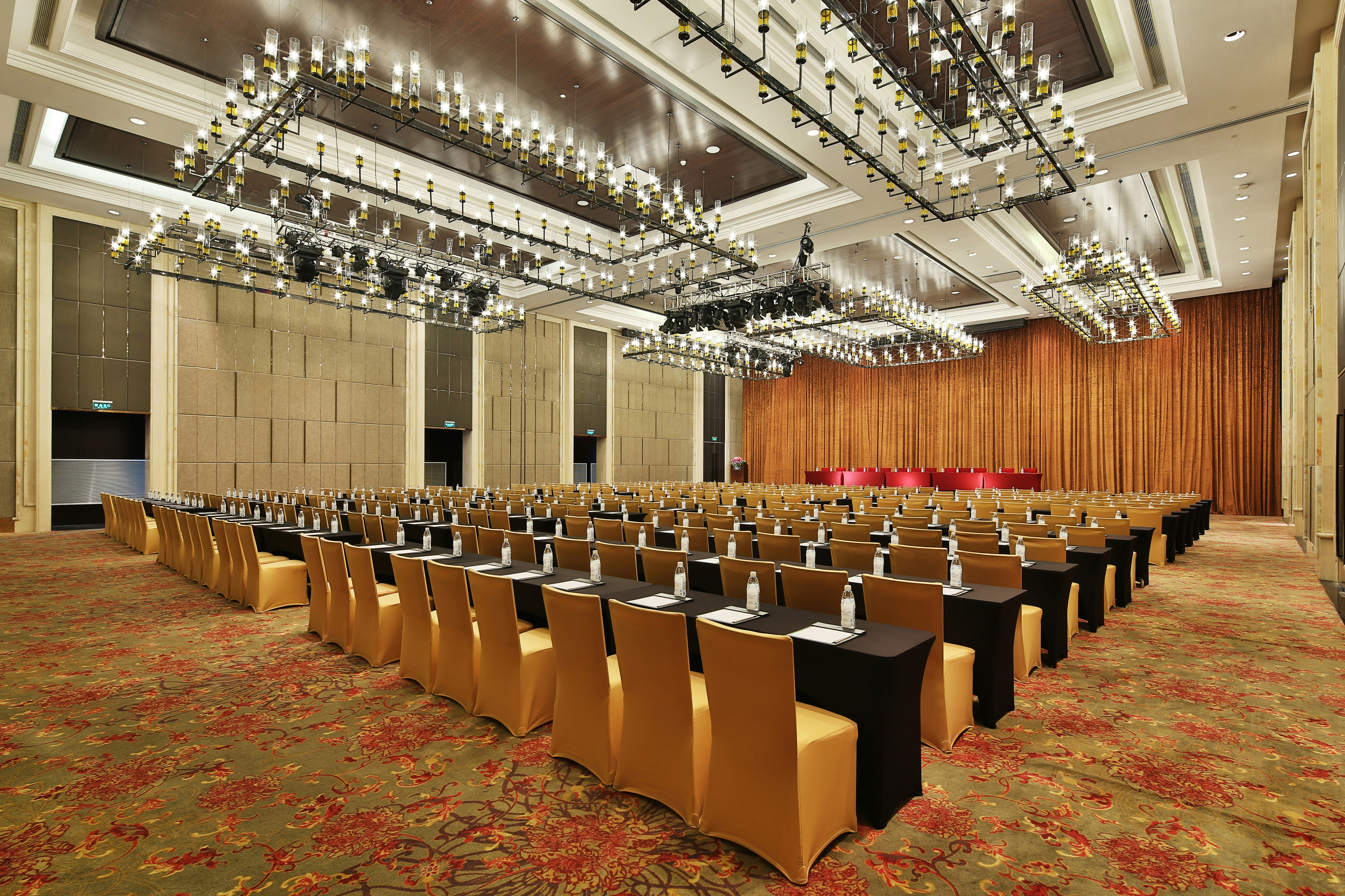 Holiday Inn Chengdu High-Tech Center 34/44