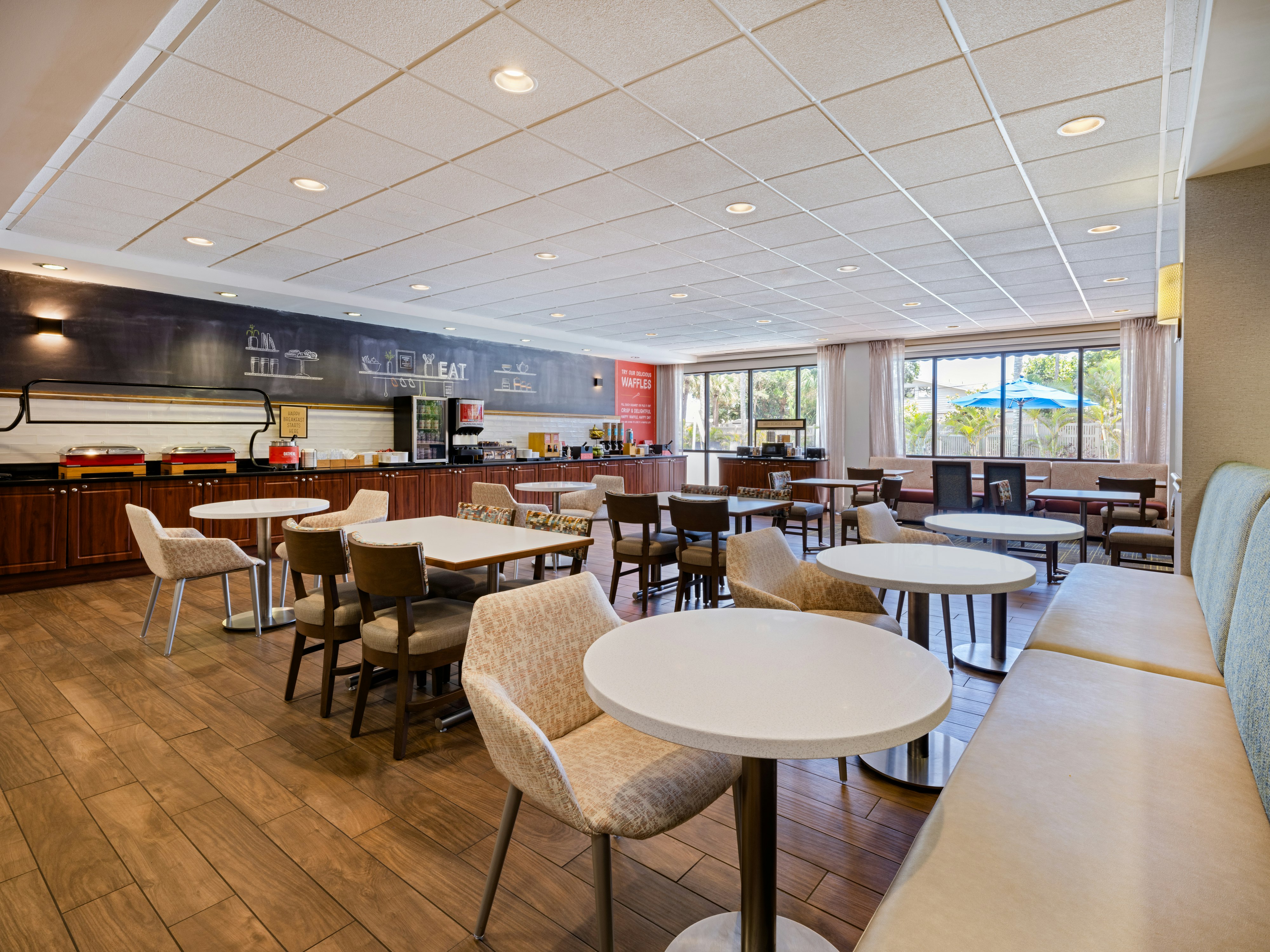 Hampton Inn Cocoa Beach/Cape Canaveral 23/41