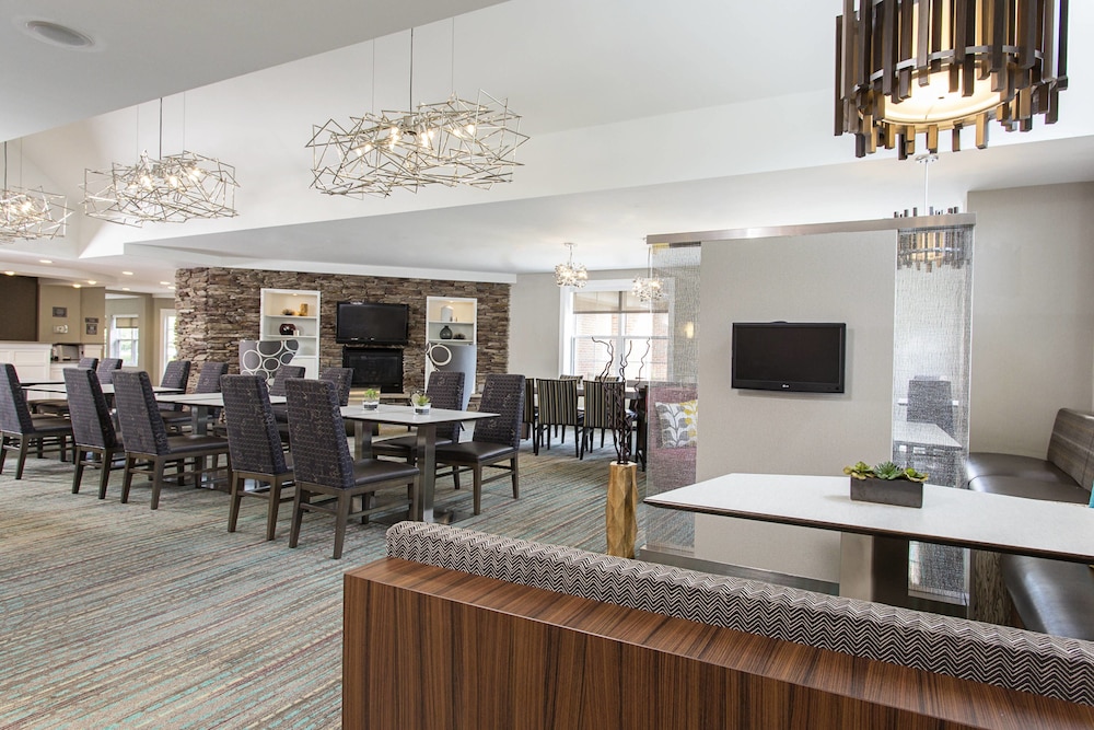 Residence Inn by Marriott West Rochester 22/26