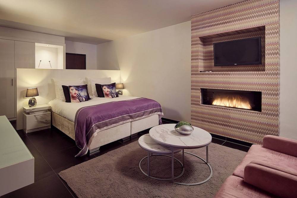 HOTEL MOERS VAN DER VALK 16/65