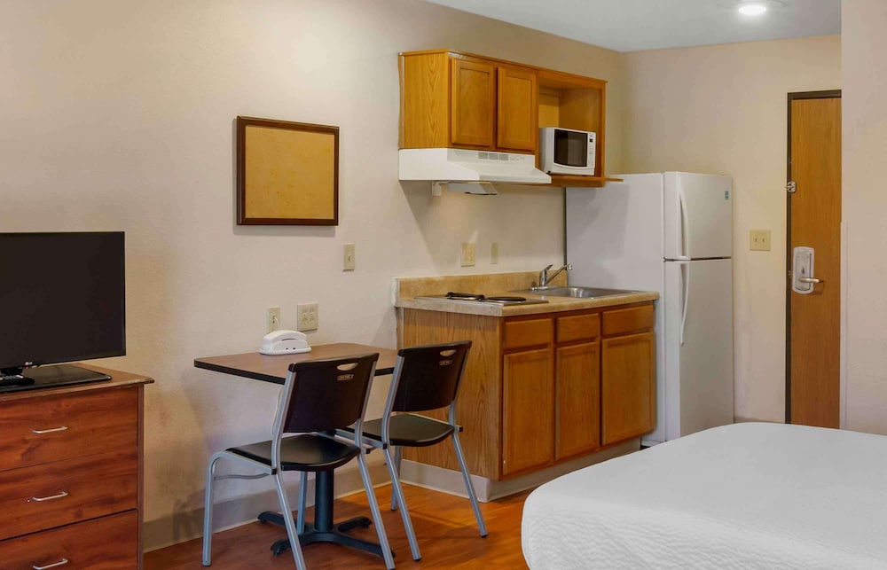 Extended Stay America Select Suites - Kansas City - South - I-49 28/42