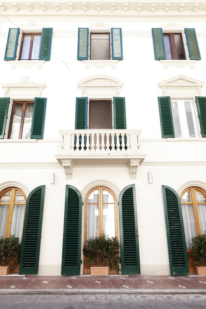 Hotel Savoia E Campana 5/72