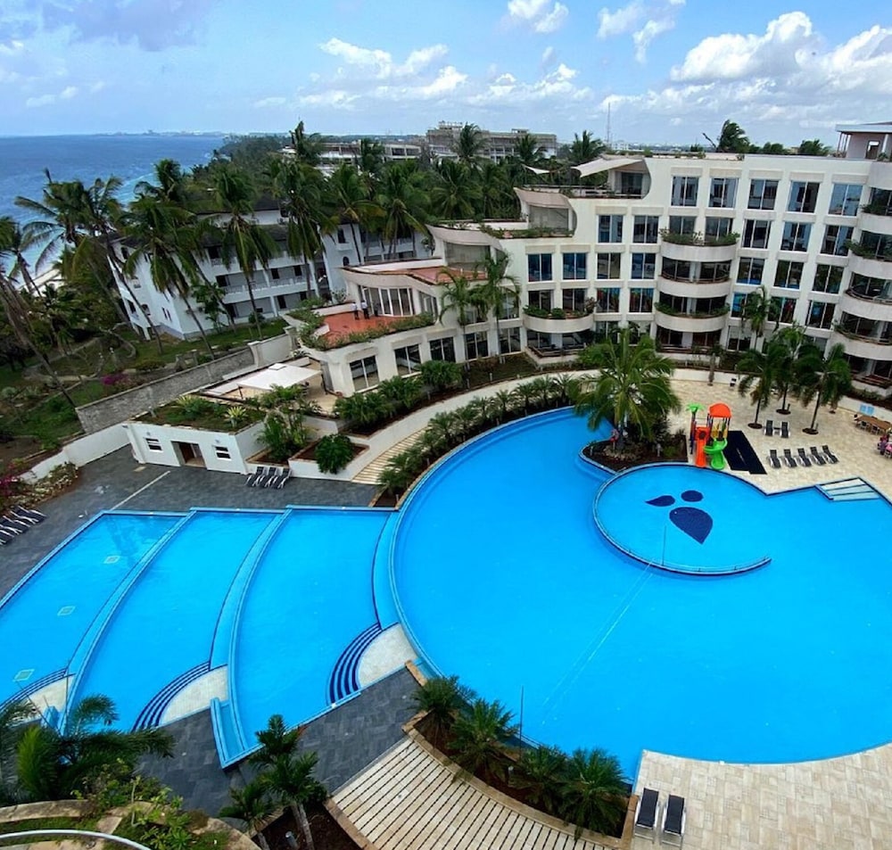 Kilua Beach Resort 50/60