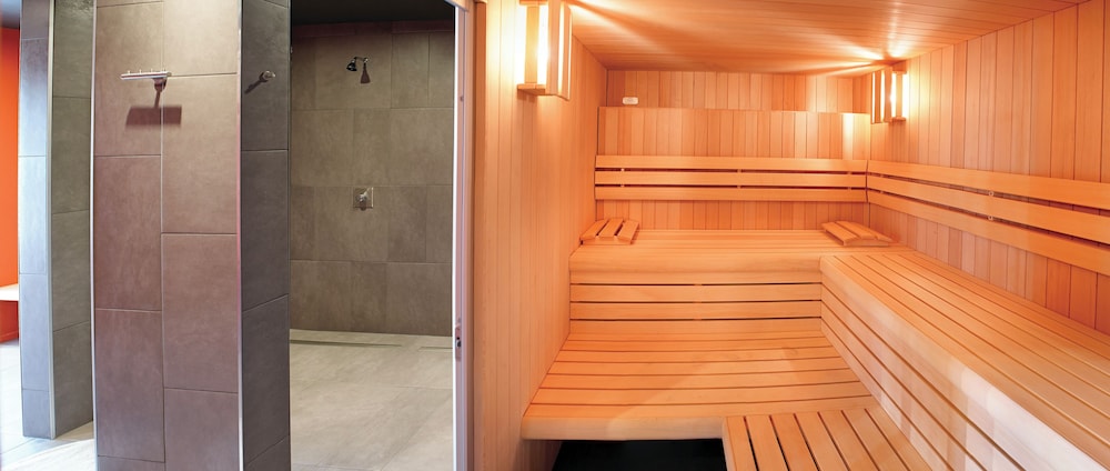 swimming pool spa