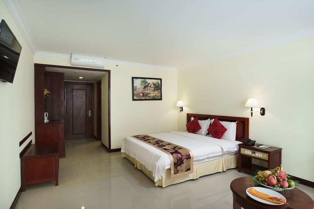 SMILING HOTEL AND SPA 14/50