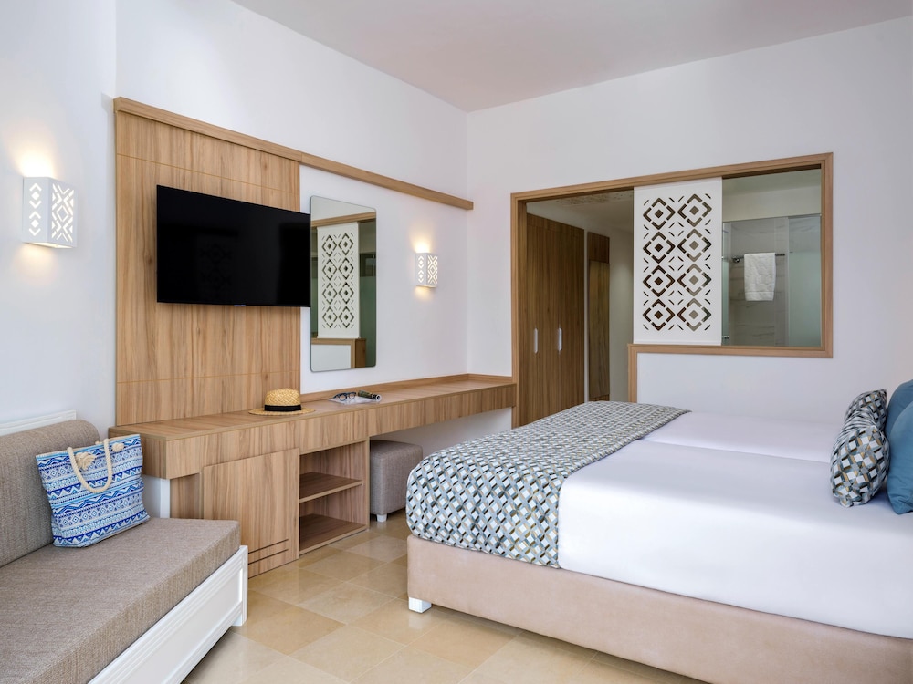 TUI BLUE Palm Beach Hammamet 12/58