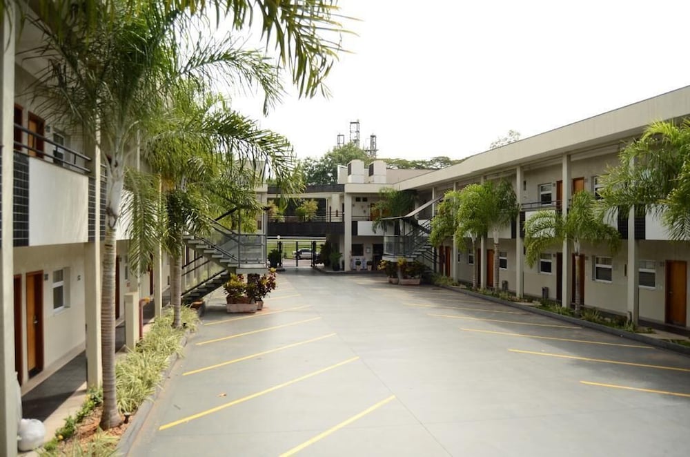 Limeira Suites 39/45