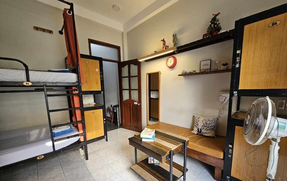 Long Hostel 26/39