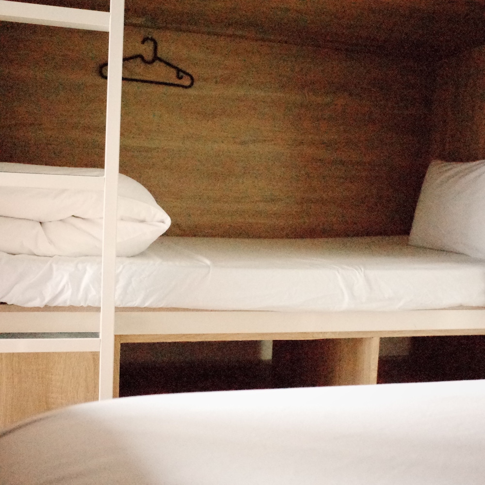 Paper Plane Hostel 21/50