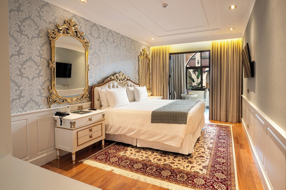 Luis, Suite, King Bed, Xl