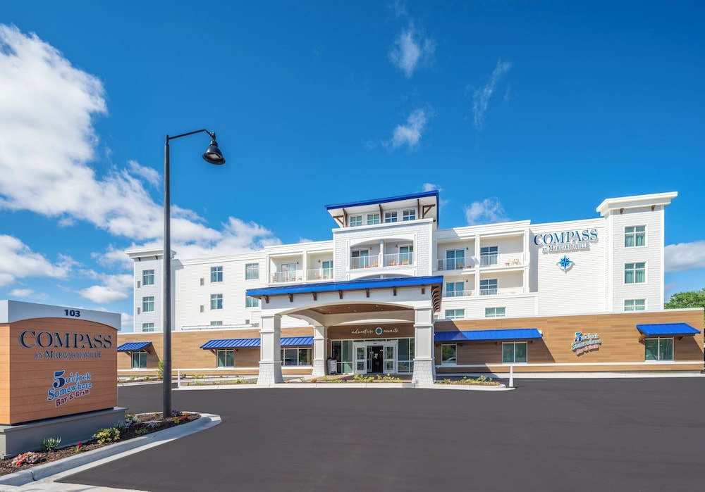 Compass Hotel Beaufort by Margaritaville 40/47