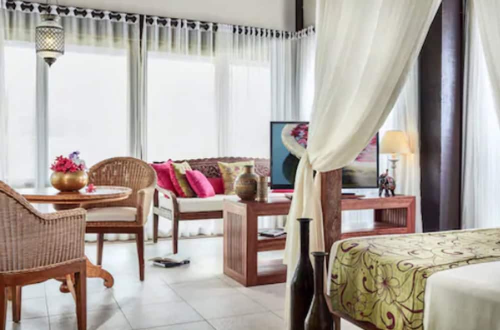 Zorah Beach Hotel 31/50