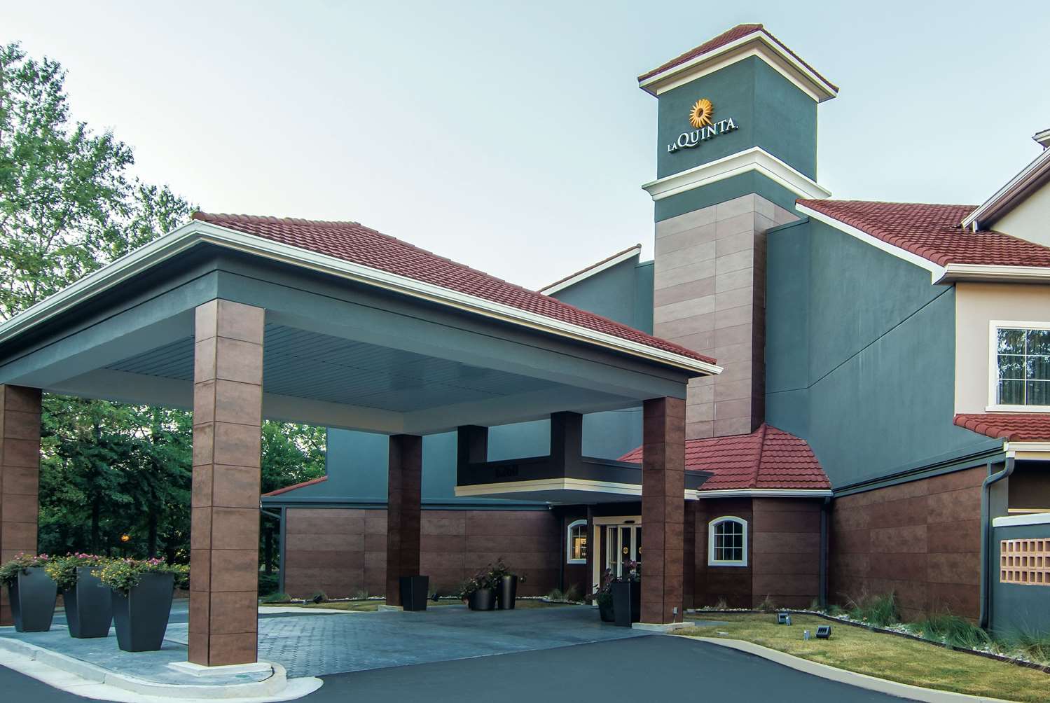 La Quinta Inn & Suites by Wyndham Atlanta Perimeter Medical 11/45