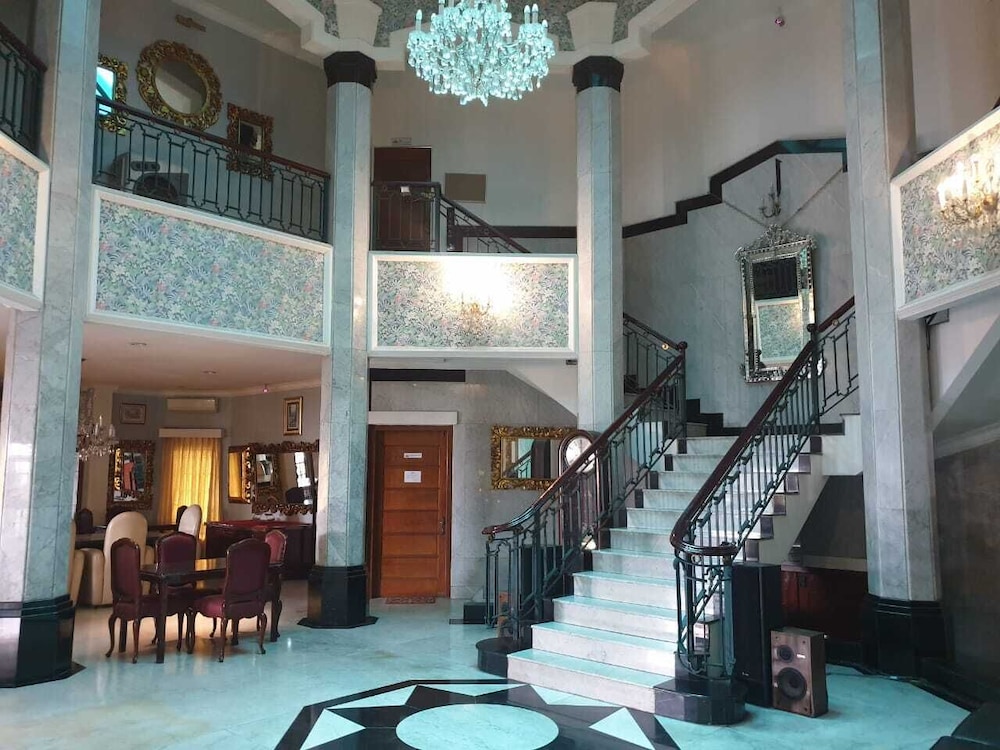 Arimbi Pejaten Suites 36/46