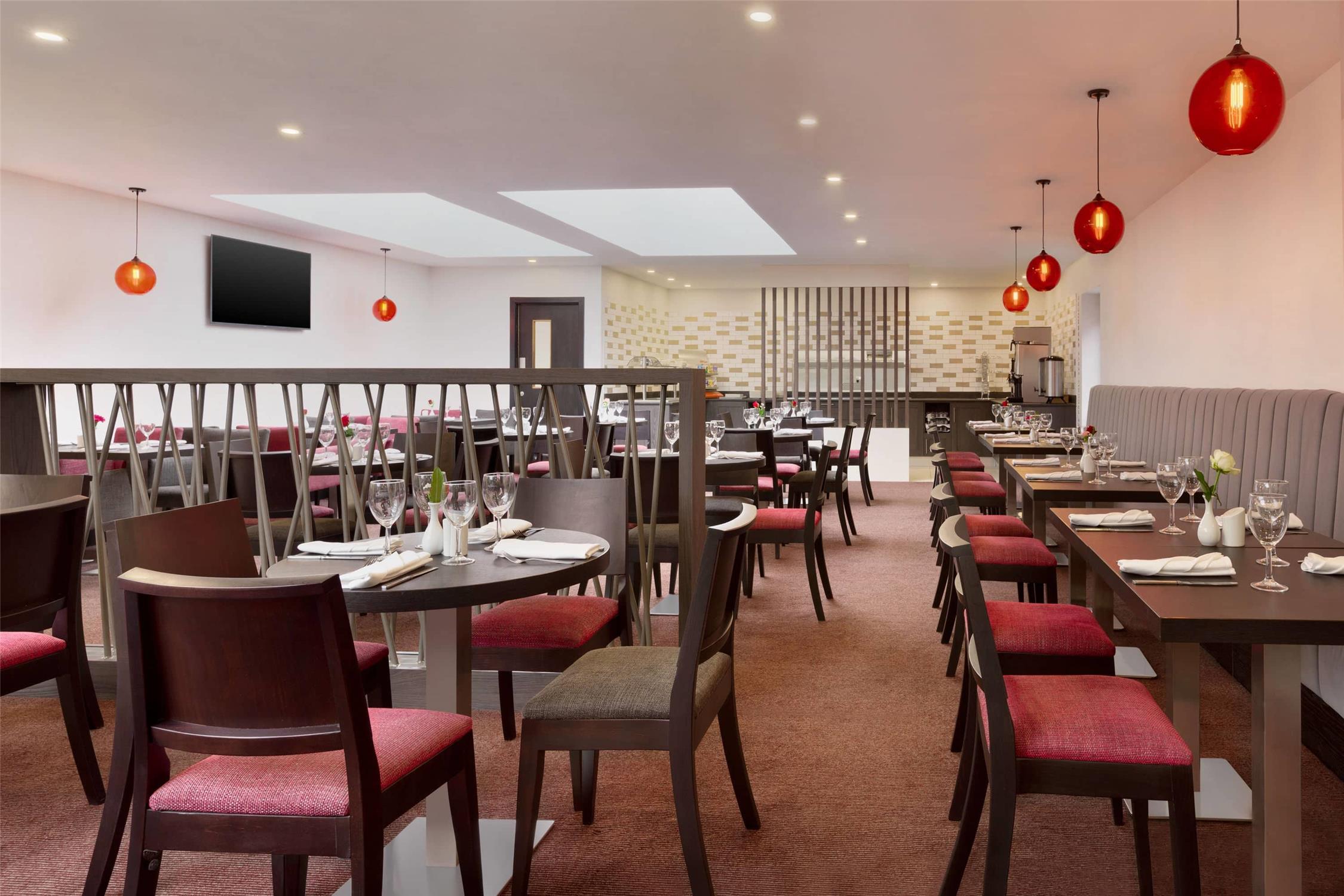 Ramada by Wyndham Bristol West 13/19