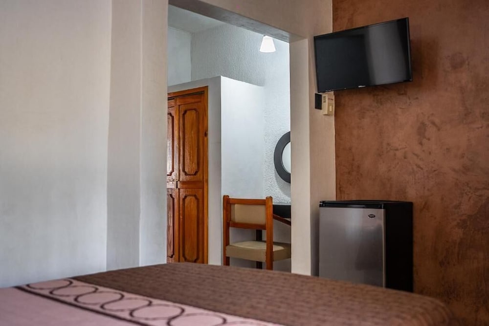 SUITE HOTEL MARIA DE LA LUZ 33/41