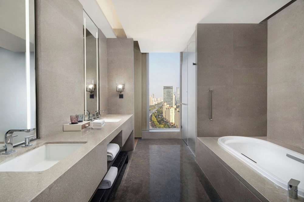 Courtyard by Marriott Luoyang 43/46