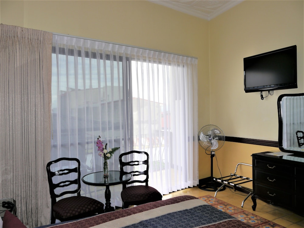 Hotel Casa Santo Tomas 47/58